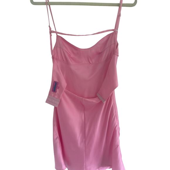 Edikted pink mini dress Sz Xs 100% polyester used great condition - Picture 4 of 8